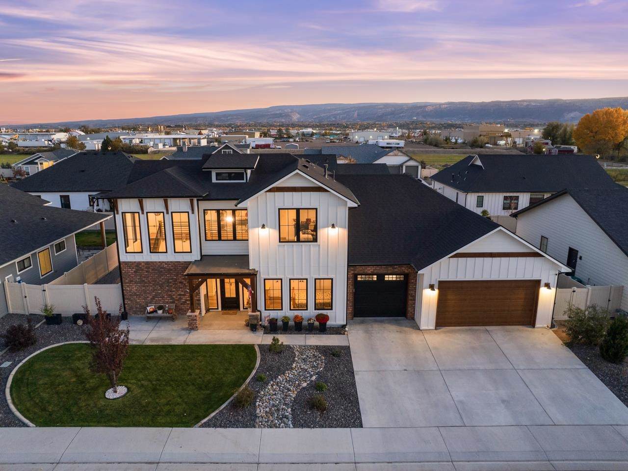 2329 Brass Boot Avenue - Photo 1