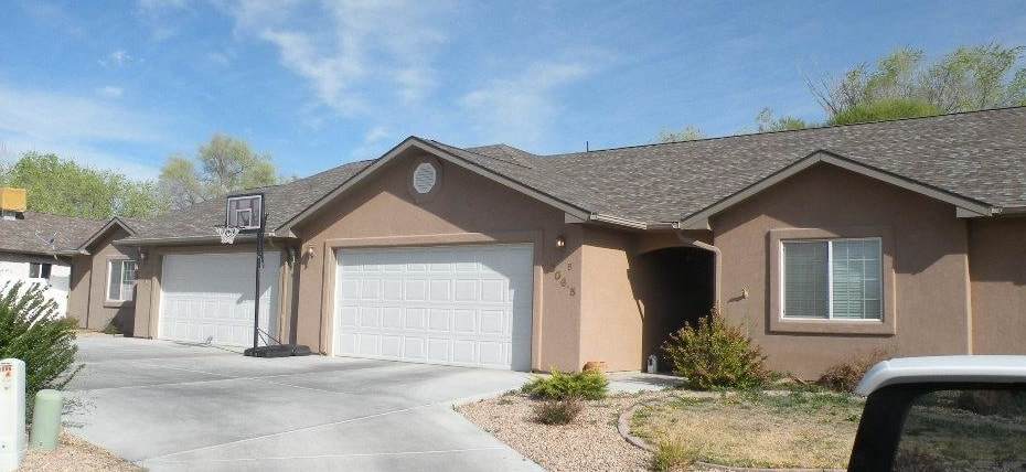 3006 1/2 Oakwood Drive - Photo 1