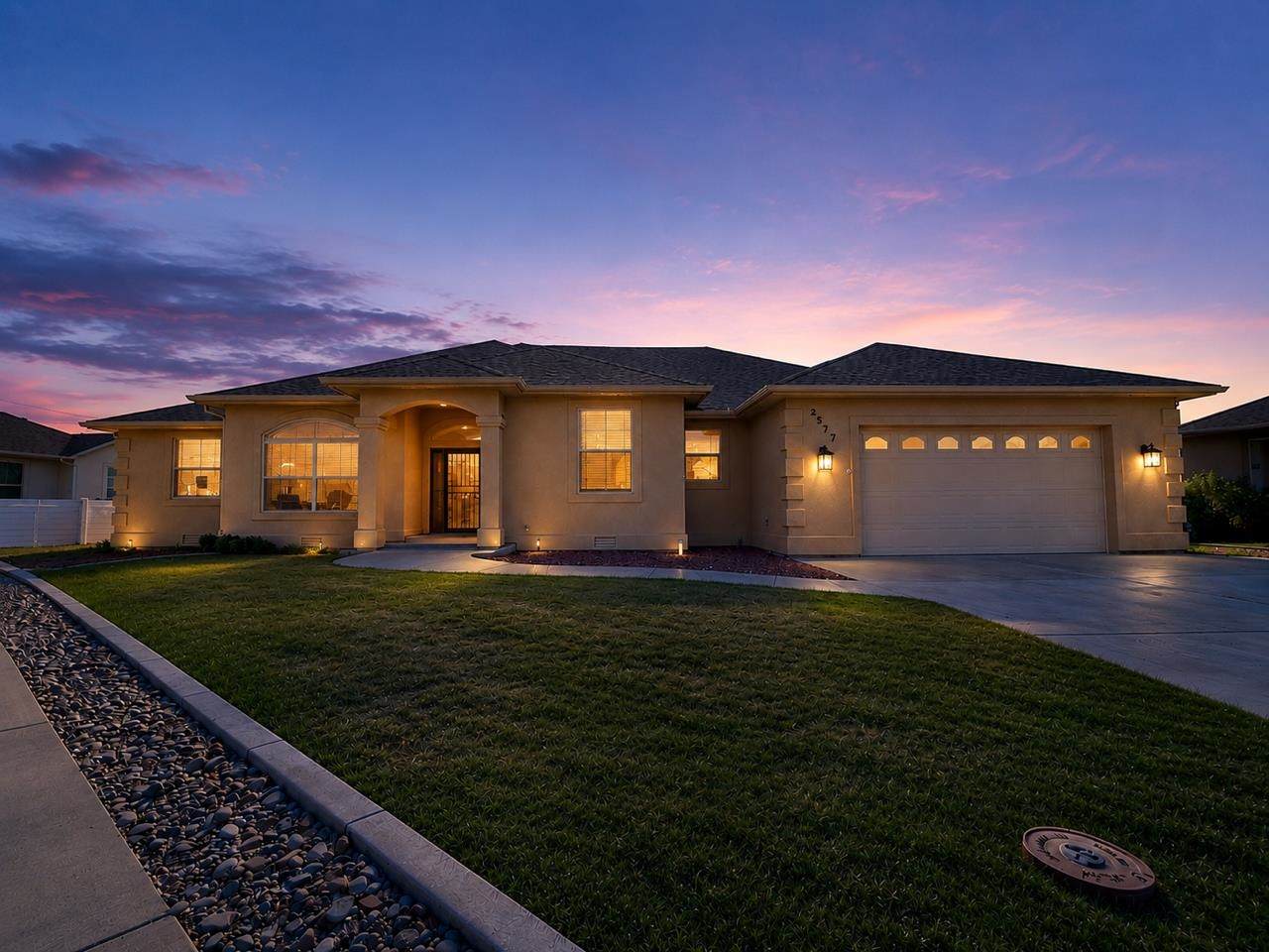 2577 Maureen Court - Photo 1