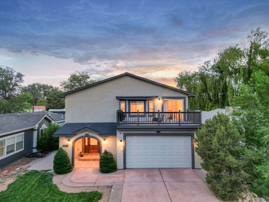 1011 Bluff Street - Photo 1