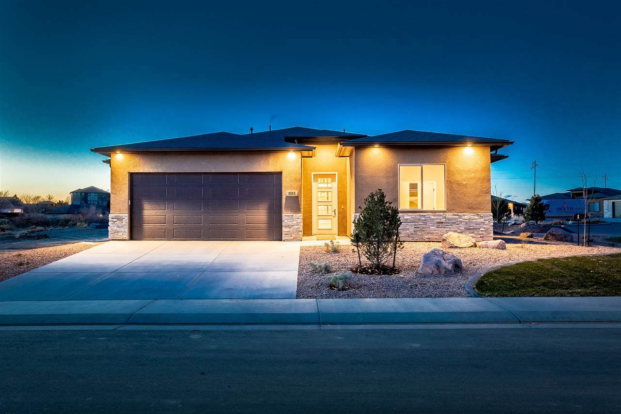 893 Spring Crossing - Photo 1