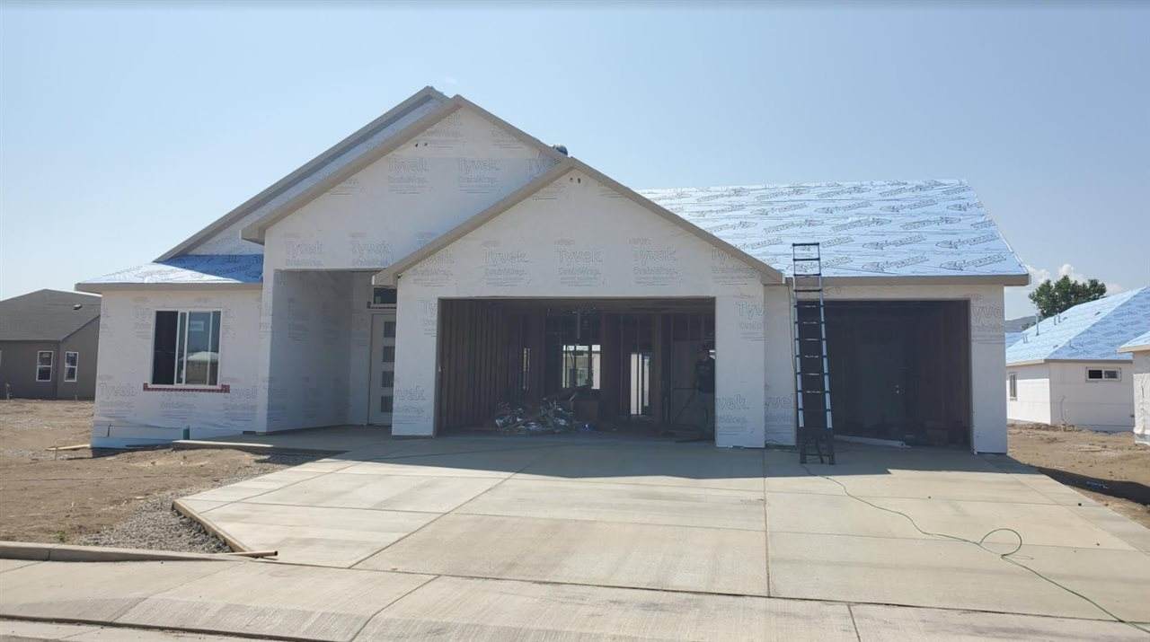 1506 Catalina Avenue - Photo 1