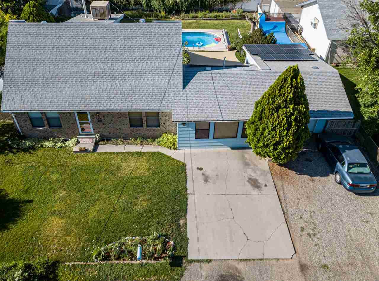 125 Wellington Avenue - Photo 1
