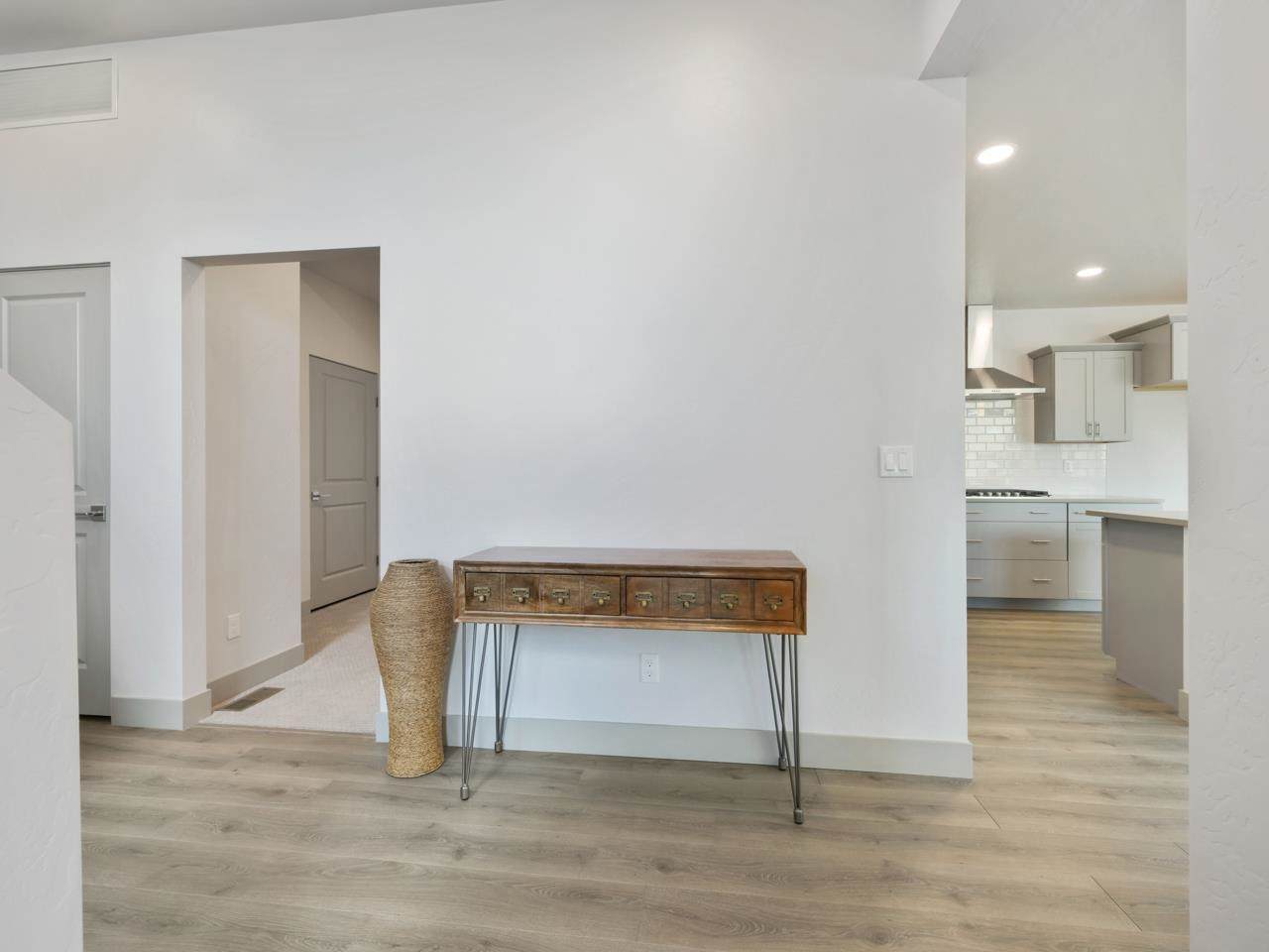 https://bt-photos.global.ssl.fastly.net/gjunction/orig_boomver_3_20261573-2.jpg