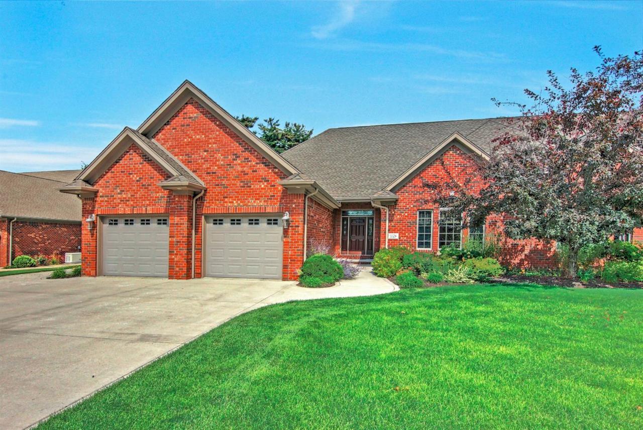 5578 Fountainview Drive - Photo 1