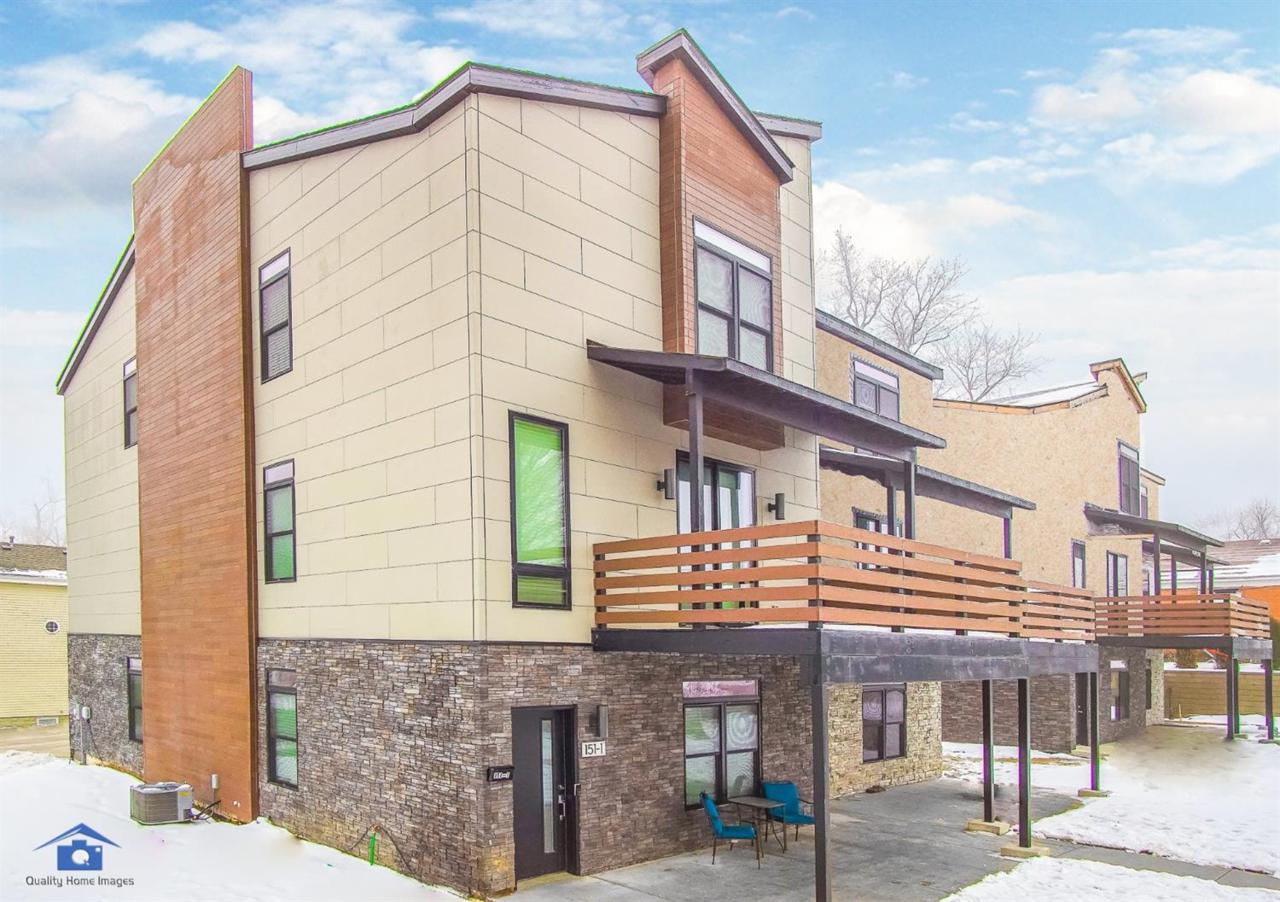 153 Morgan Boulevard - Photo 1