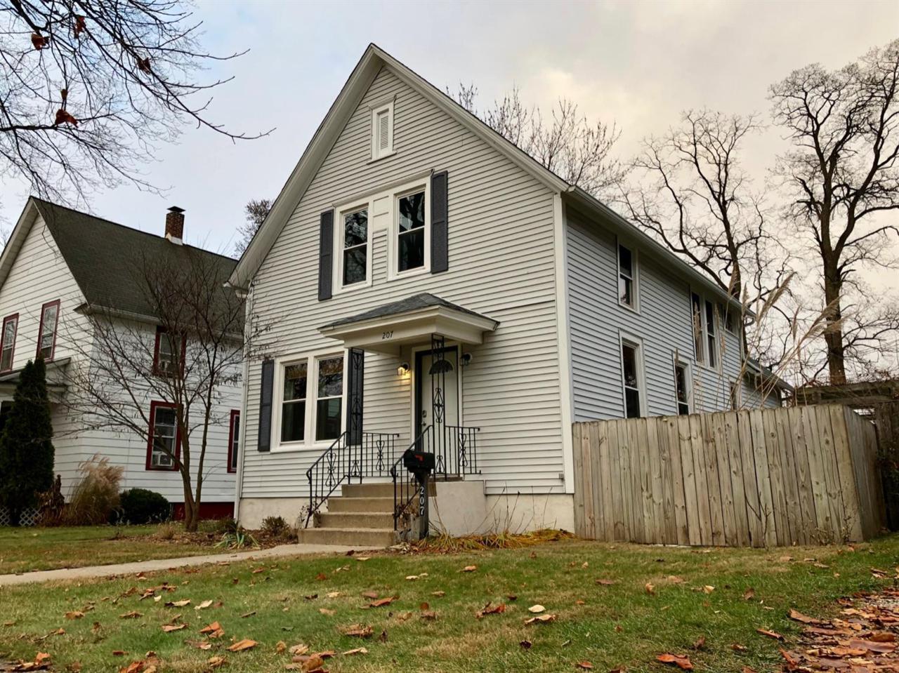 207 Woodward Street - Photo 1