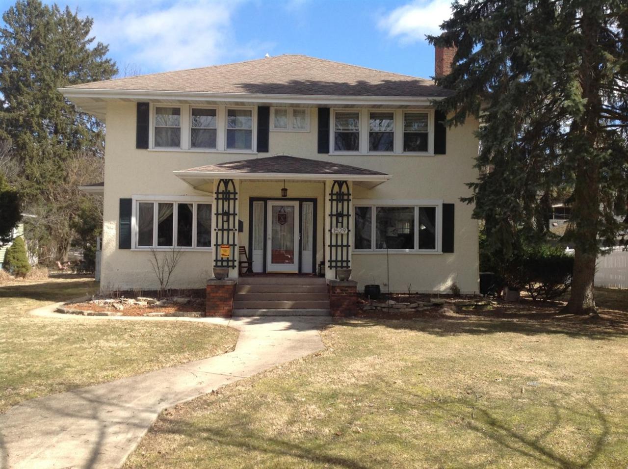 1529 Michigan Avenue - Photo 1
