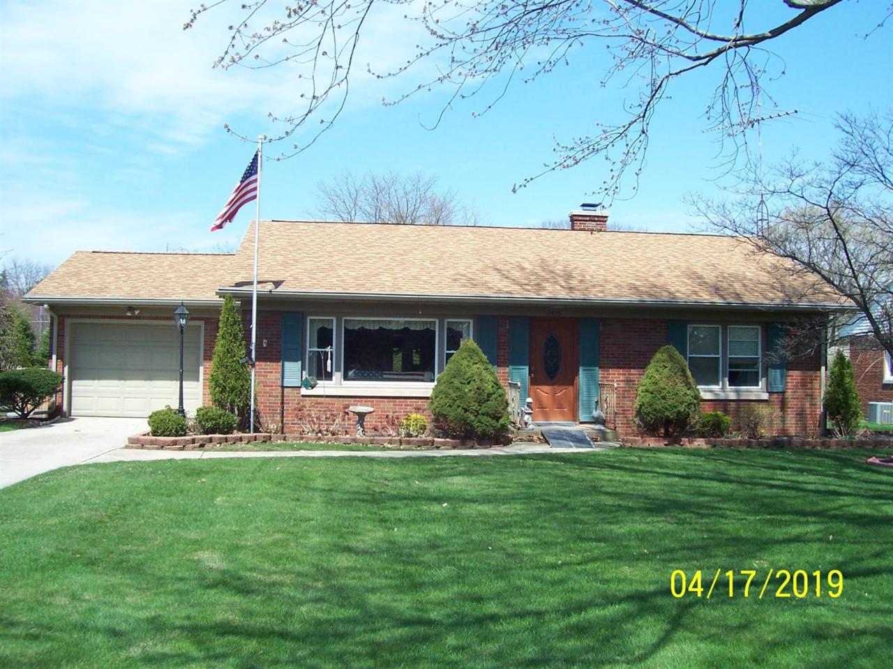 2415 Beechwood Drive - Photo 1