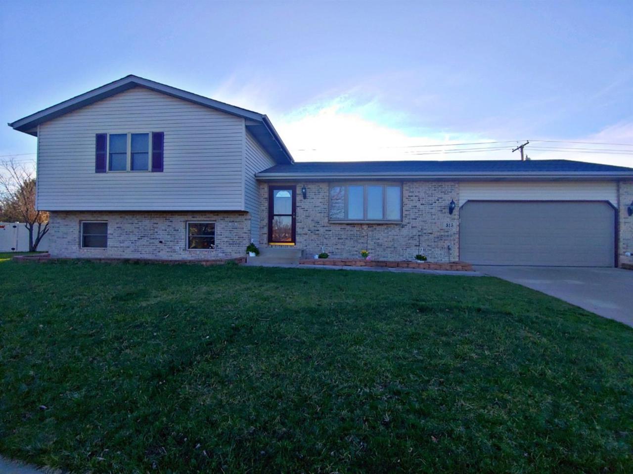 315 Ryan Court - Photo 1