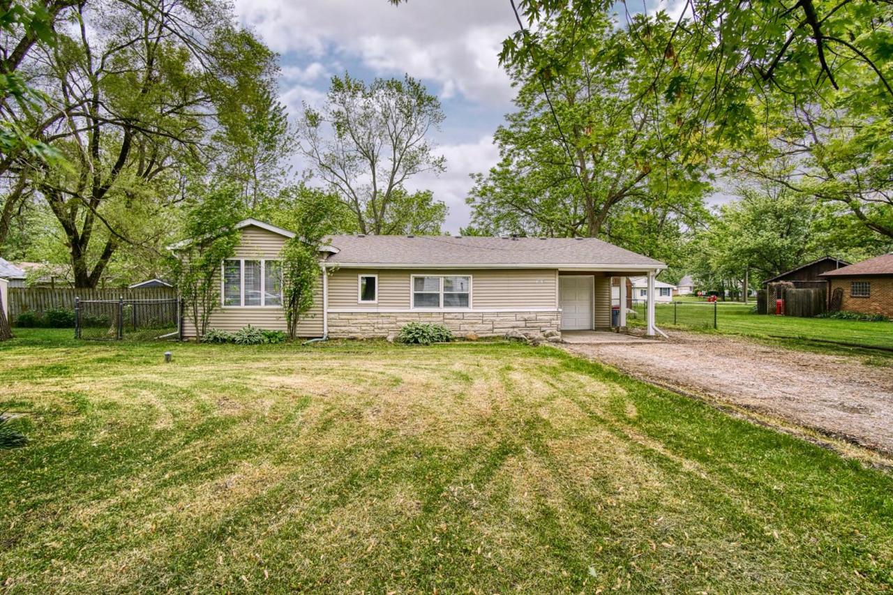 10919 133rd Lane - Photo 1
