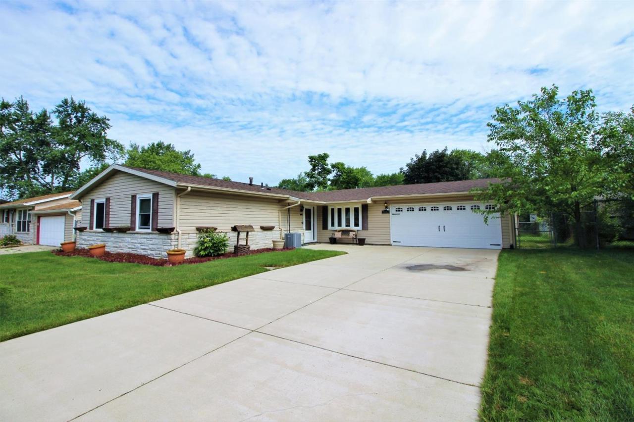 2944 74th Lane - Photo 1