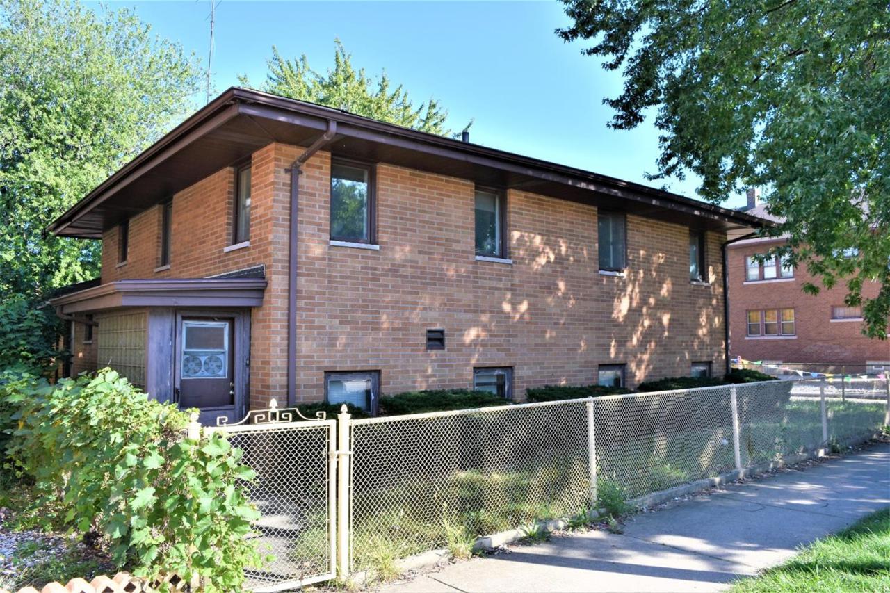 612 149th Street - Photo 1