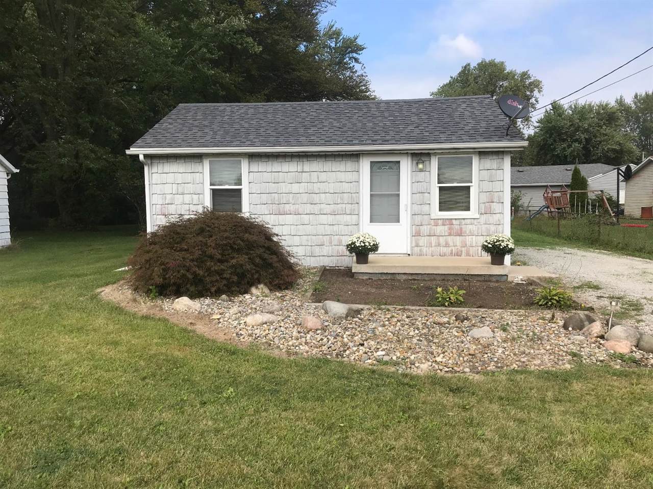 5428 Rogowski Avenue - Photo 1