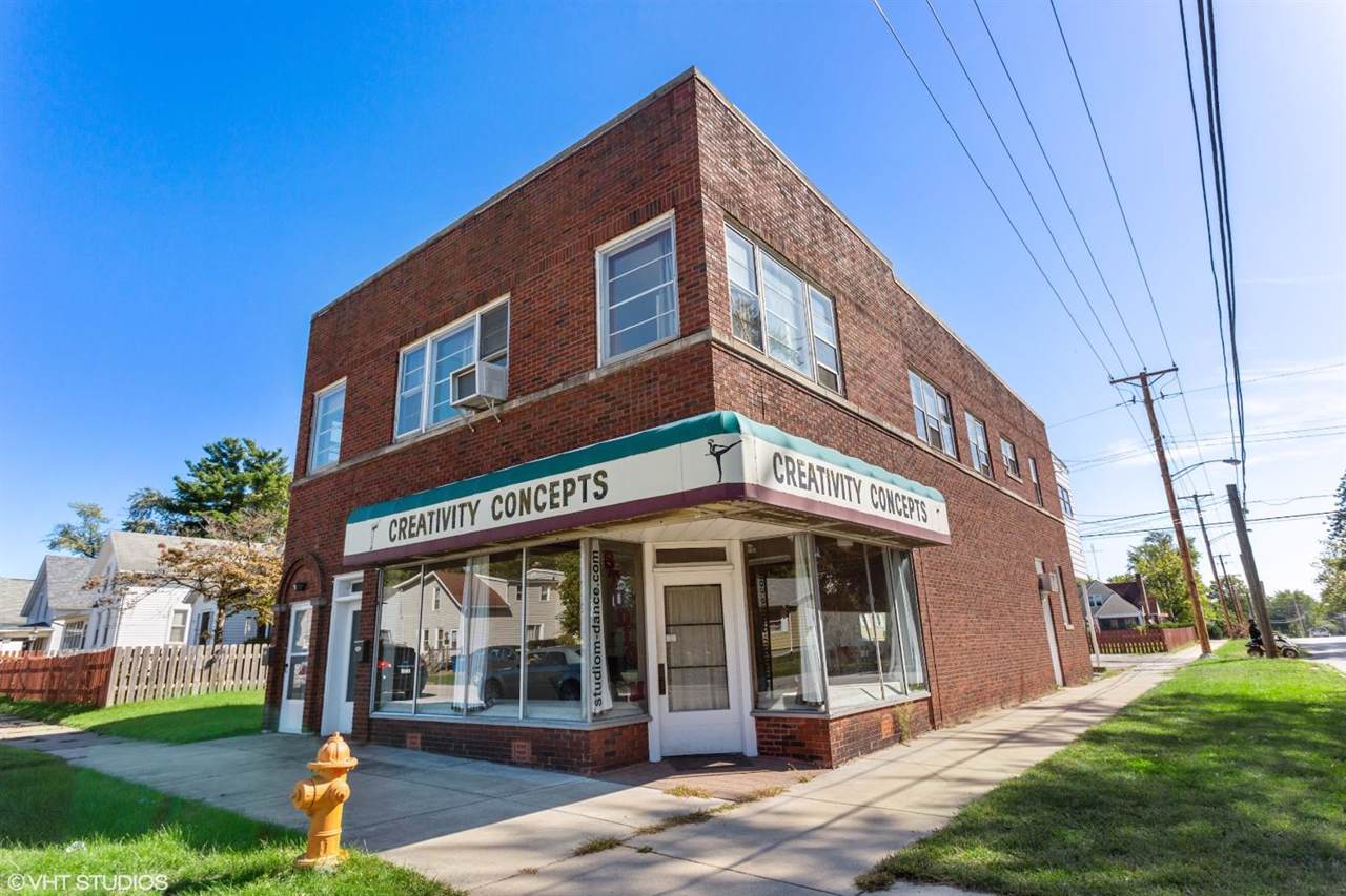 703 Pearl Street - Photo 1