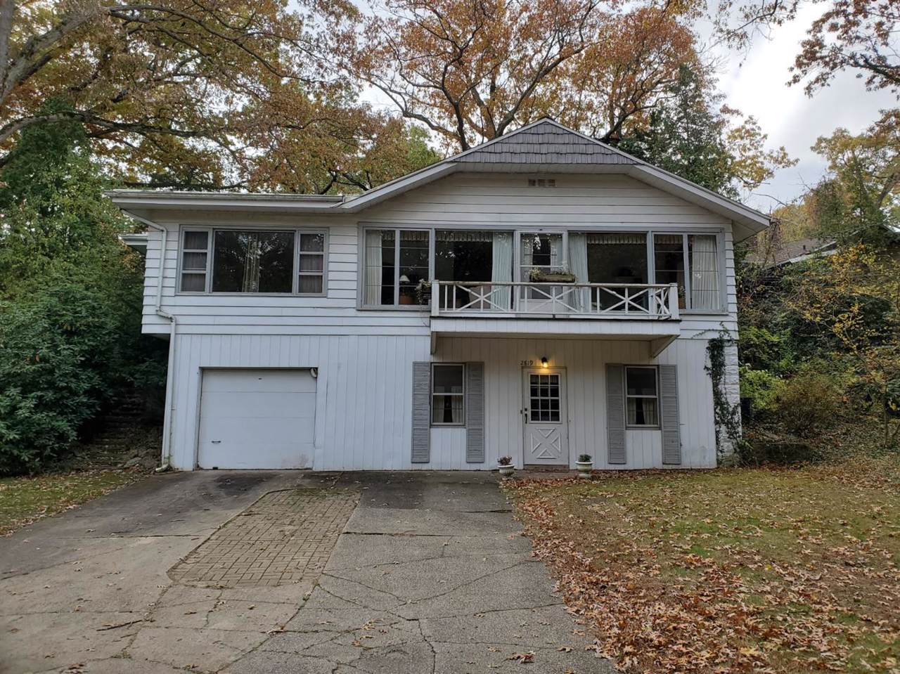 2819 Roslyn Trail - Photo 1
