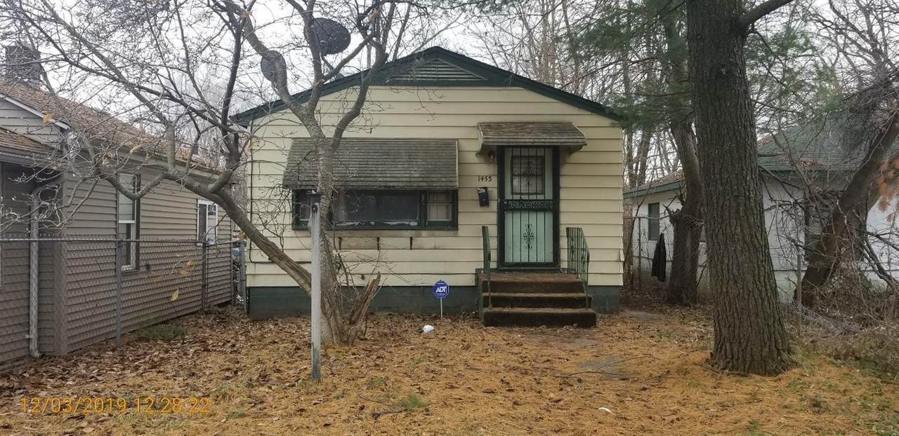 1453 18th Avenue - Photo 1