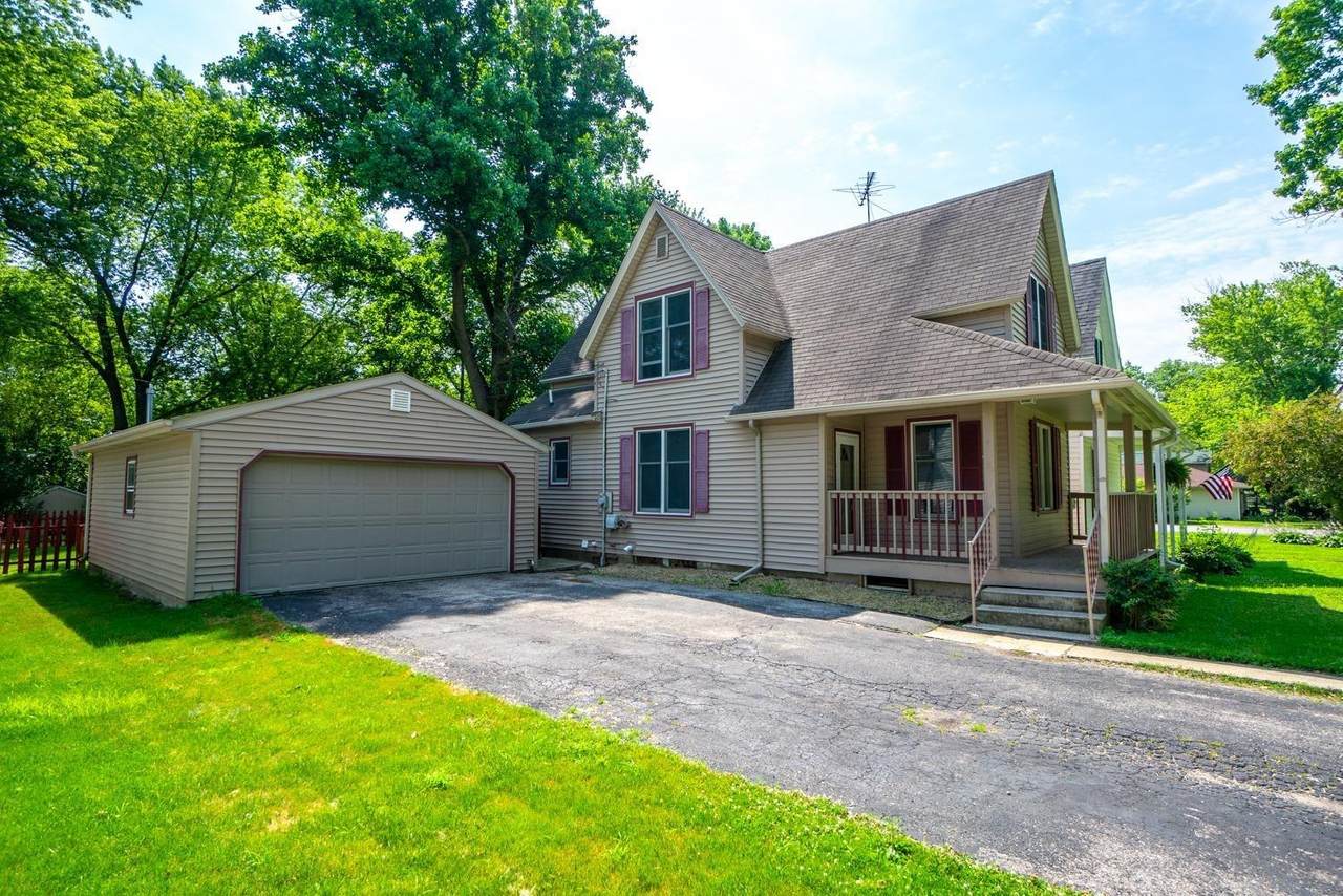 547 15th Street - Photo 1