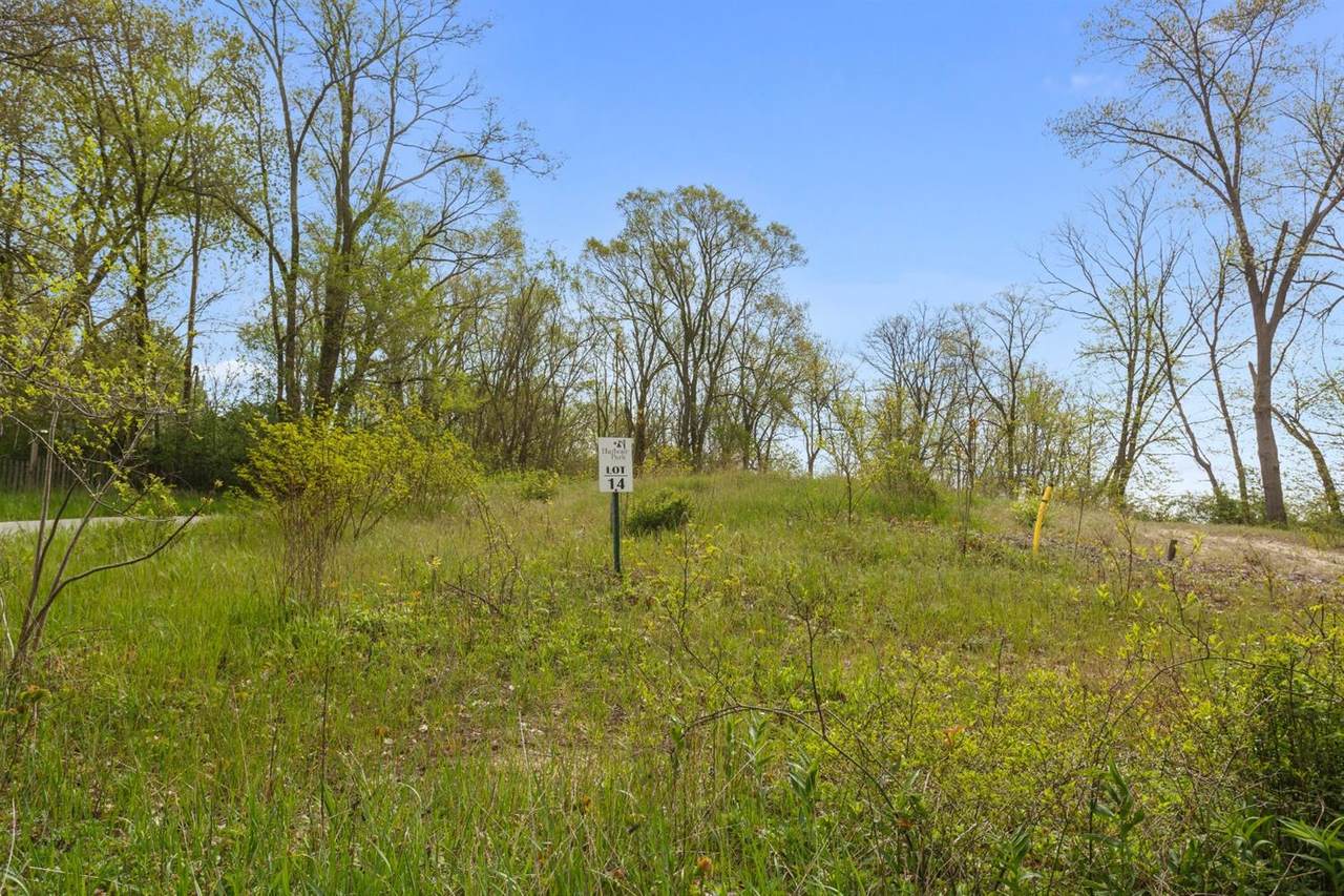 14 Krueger Avenue - Photo 1