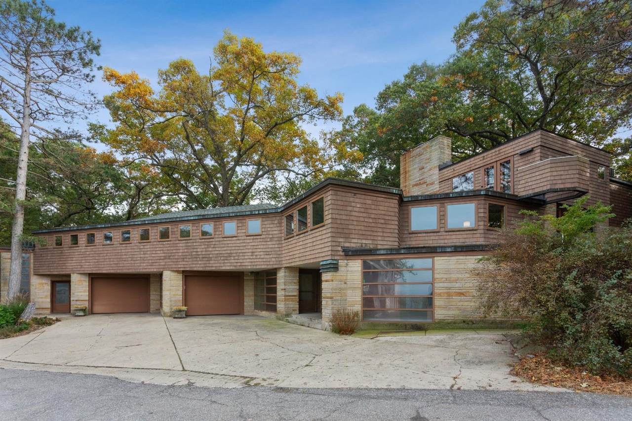 2902 Ridge Road - Photo 1