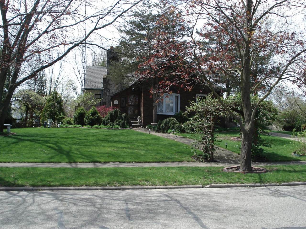 703 Main Street - Photo 1