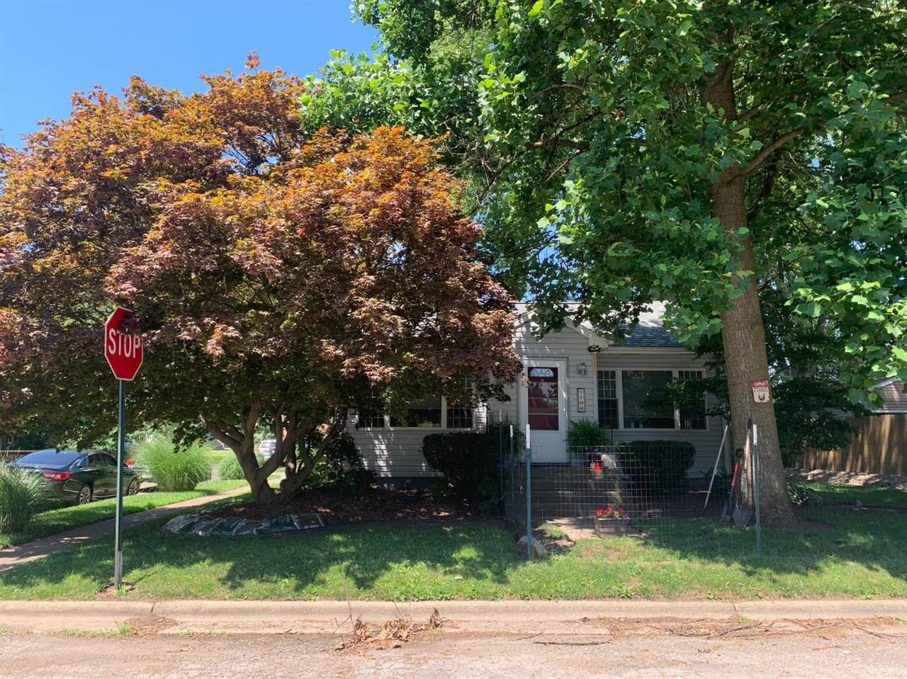 1106 C Street - Photo 1