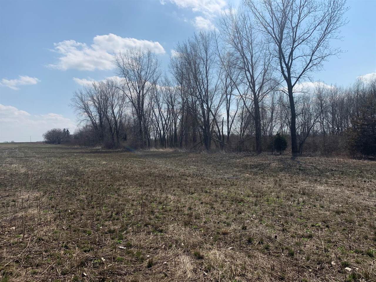 11001 Calumet Avenue - Photo 1