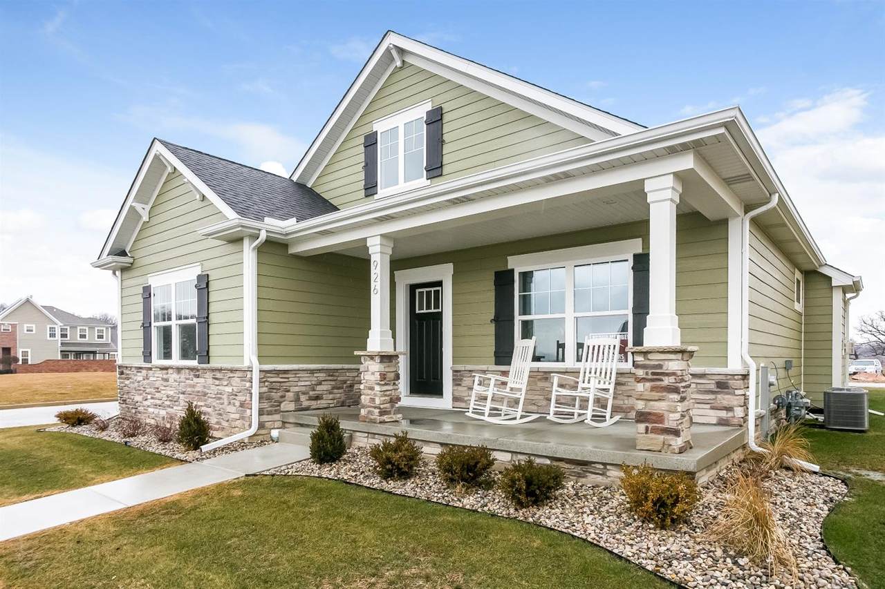 945 Lake Street - Photo 1