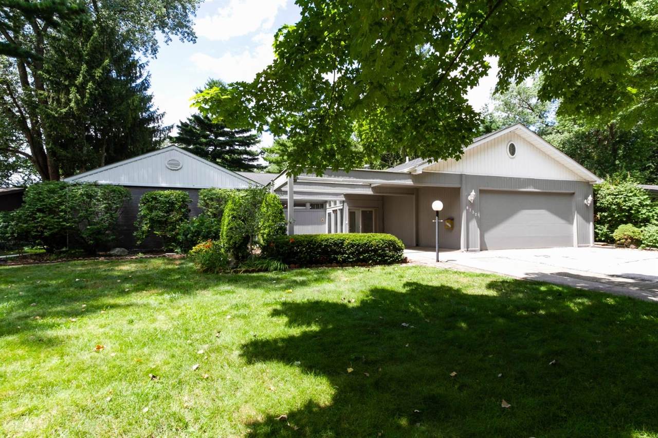 8732 Northcote Avenue - Photo 1
