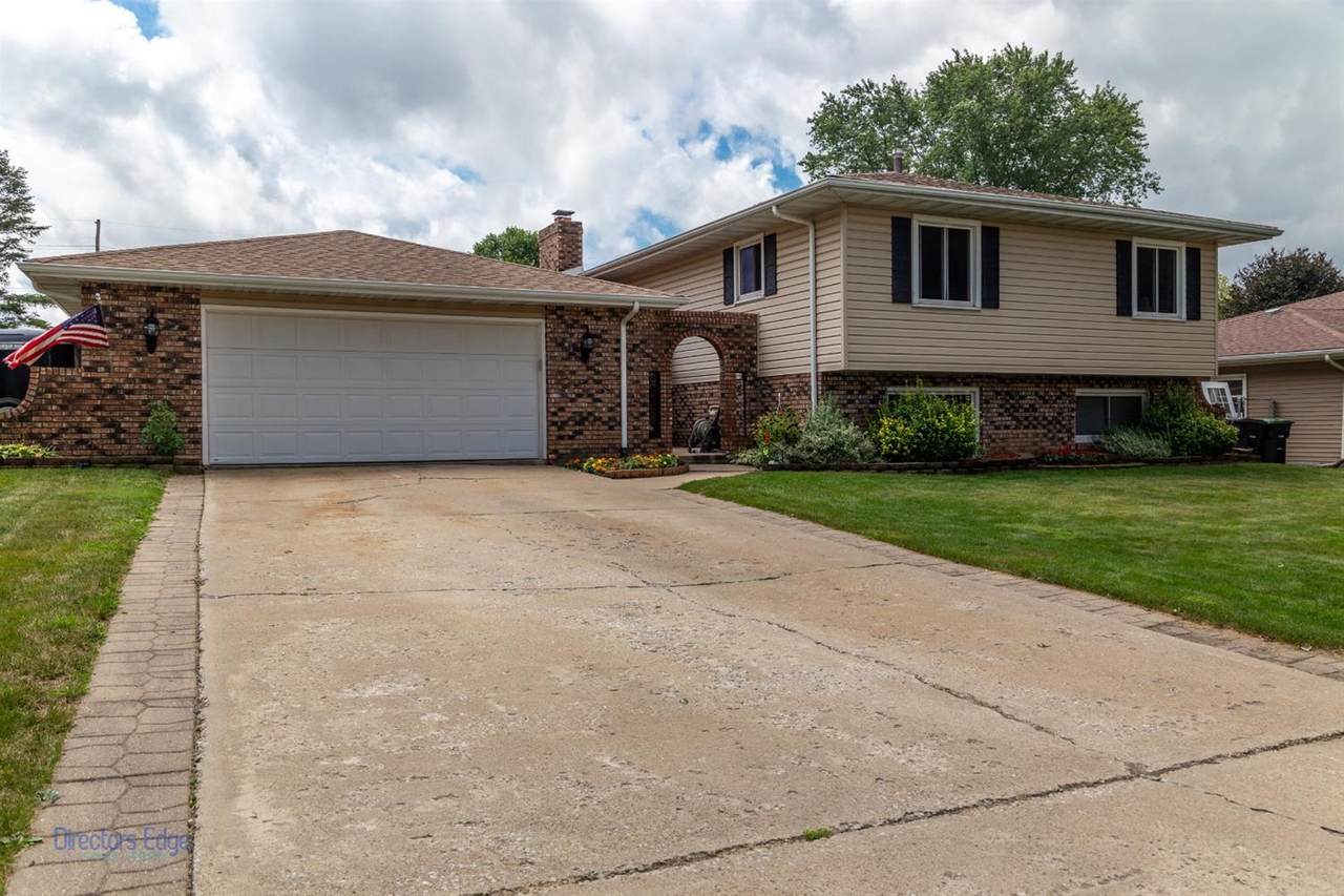 6169 Gaston Avenue - Photo 1