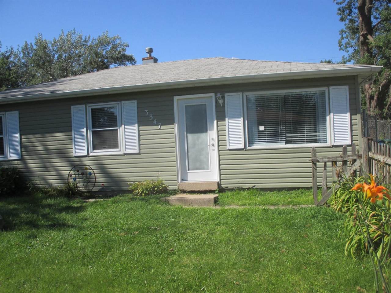 3347 Kenwood Street - Photo 1