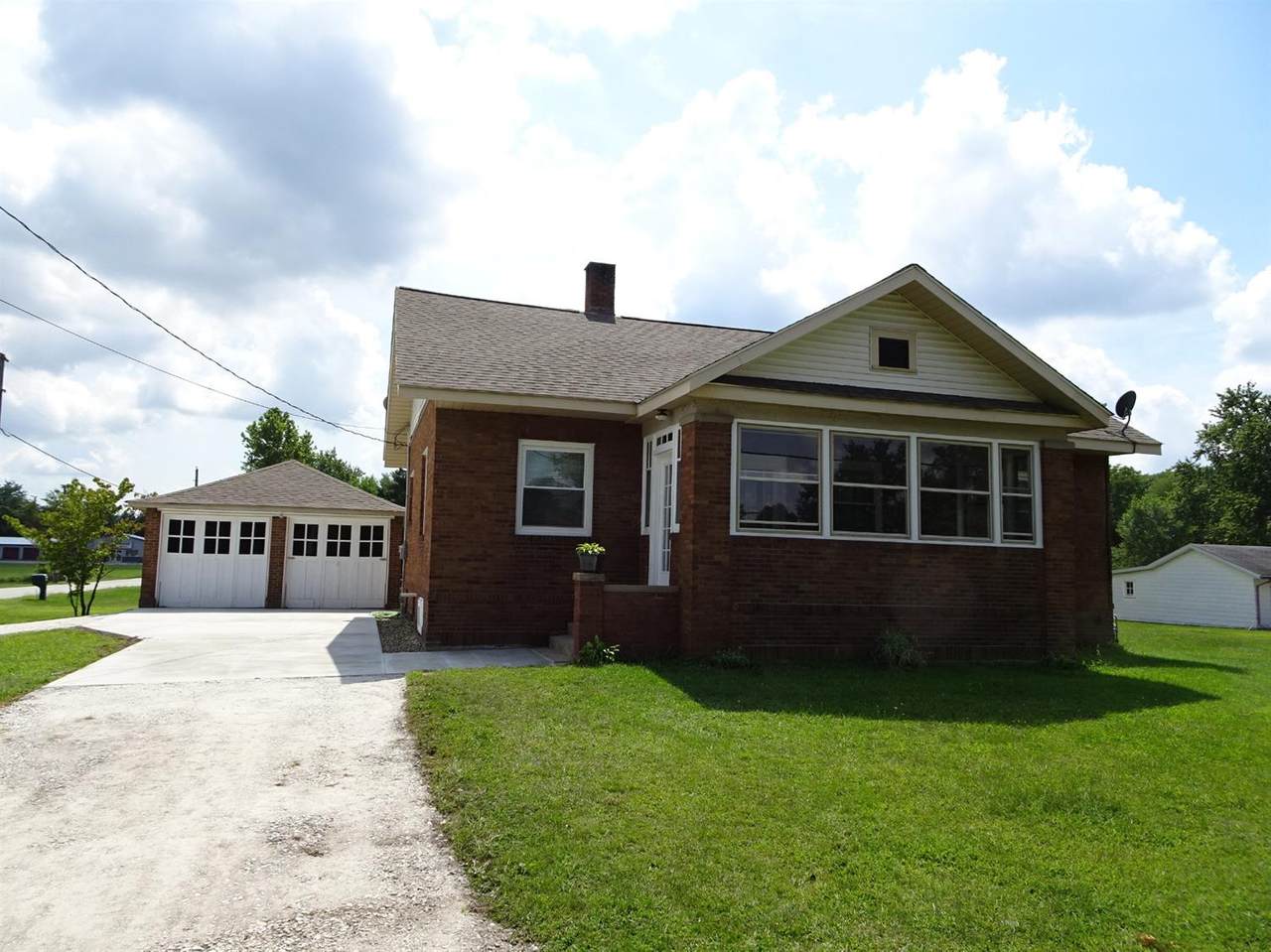 807 Talmer Avenue - Photo 1