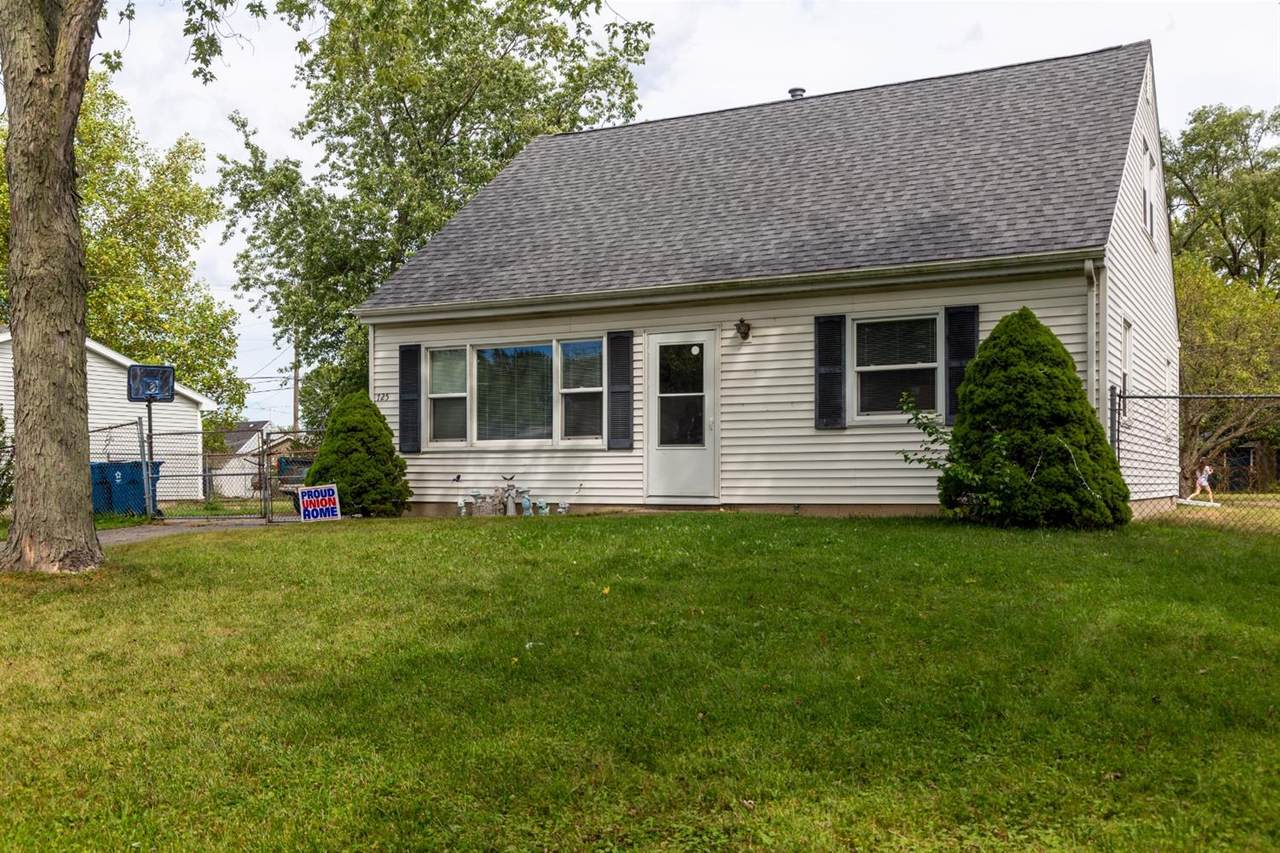 725 Eagle Creek Road - Photo 1