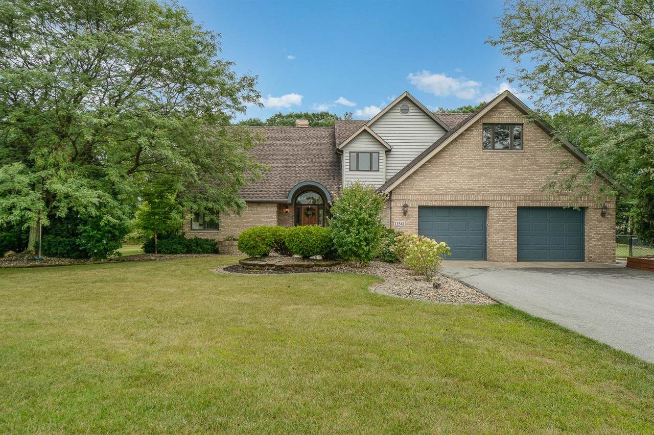 11541 Lakewood Street - Photo 1
