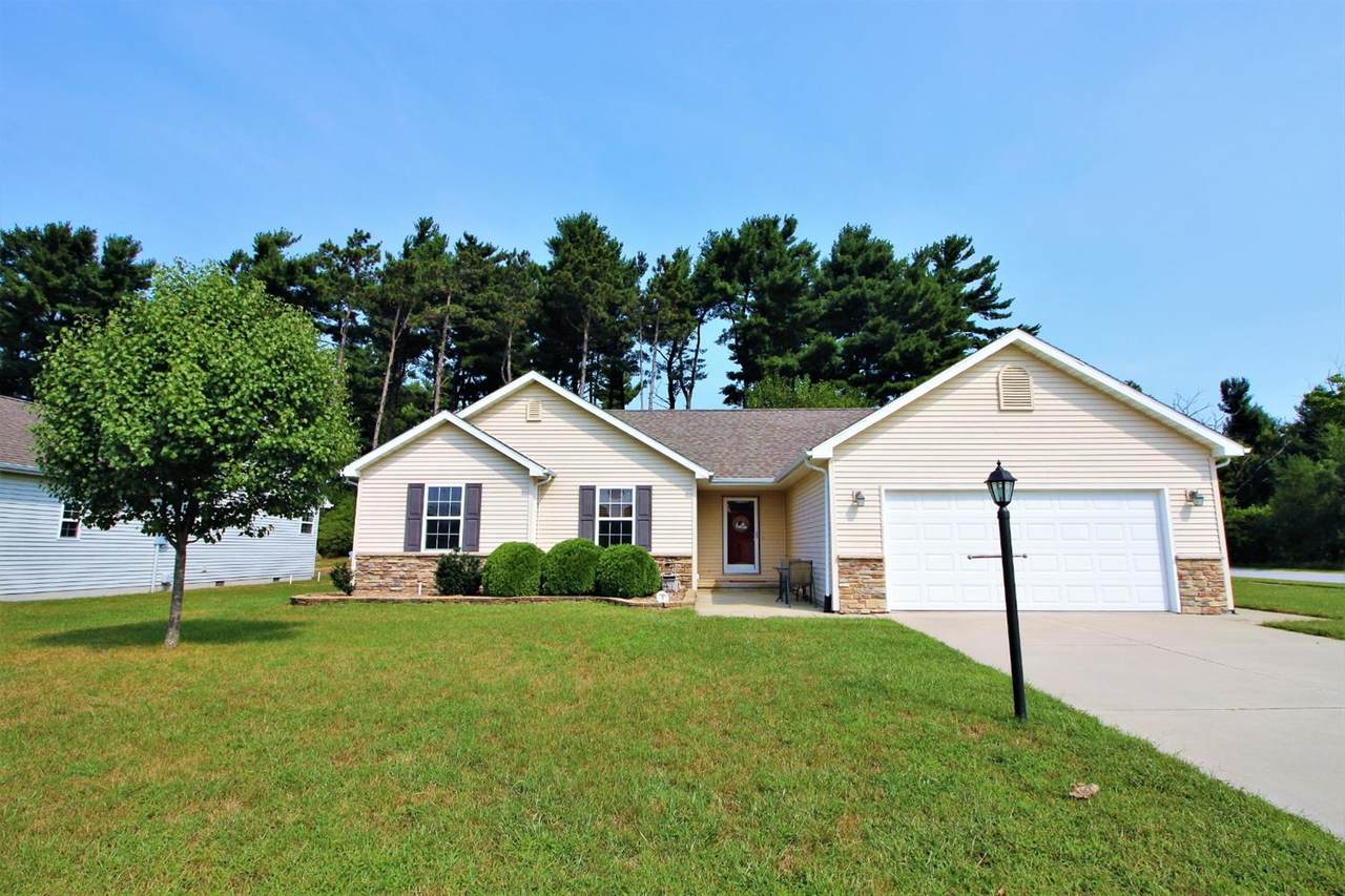 418 17th Street - Photo 1