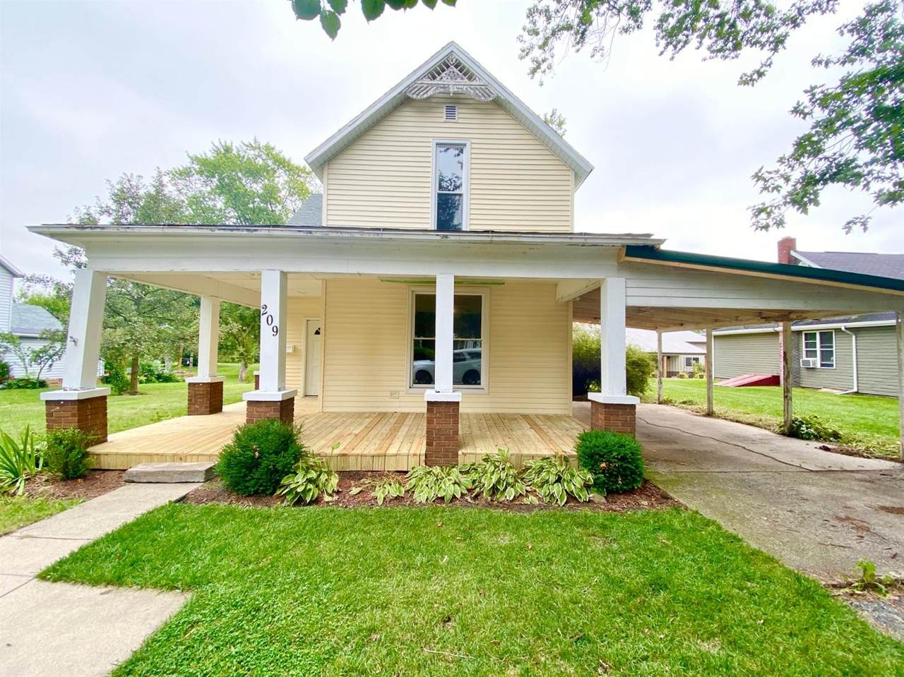 209 Franklin Street - Photo 1