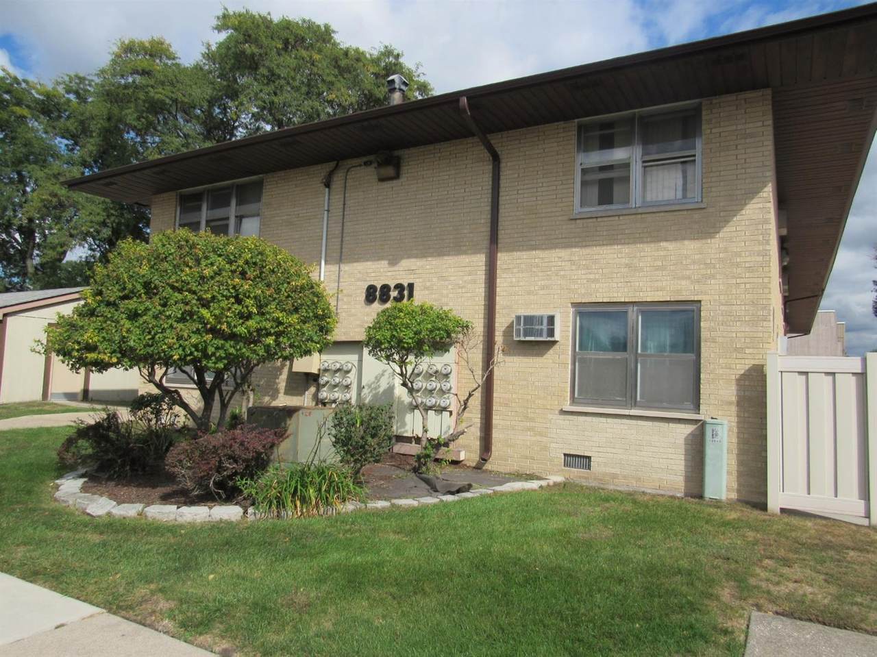 8831 Schneider Avenue - Photo 1