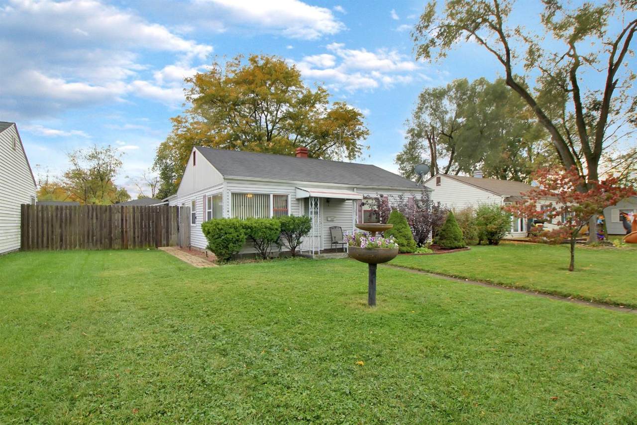 1027 41st Avenue - Photo 1