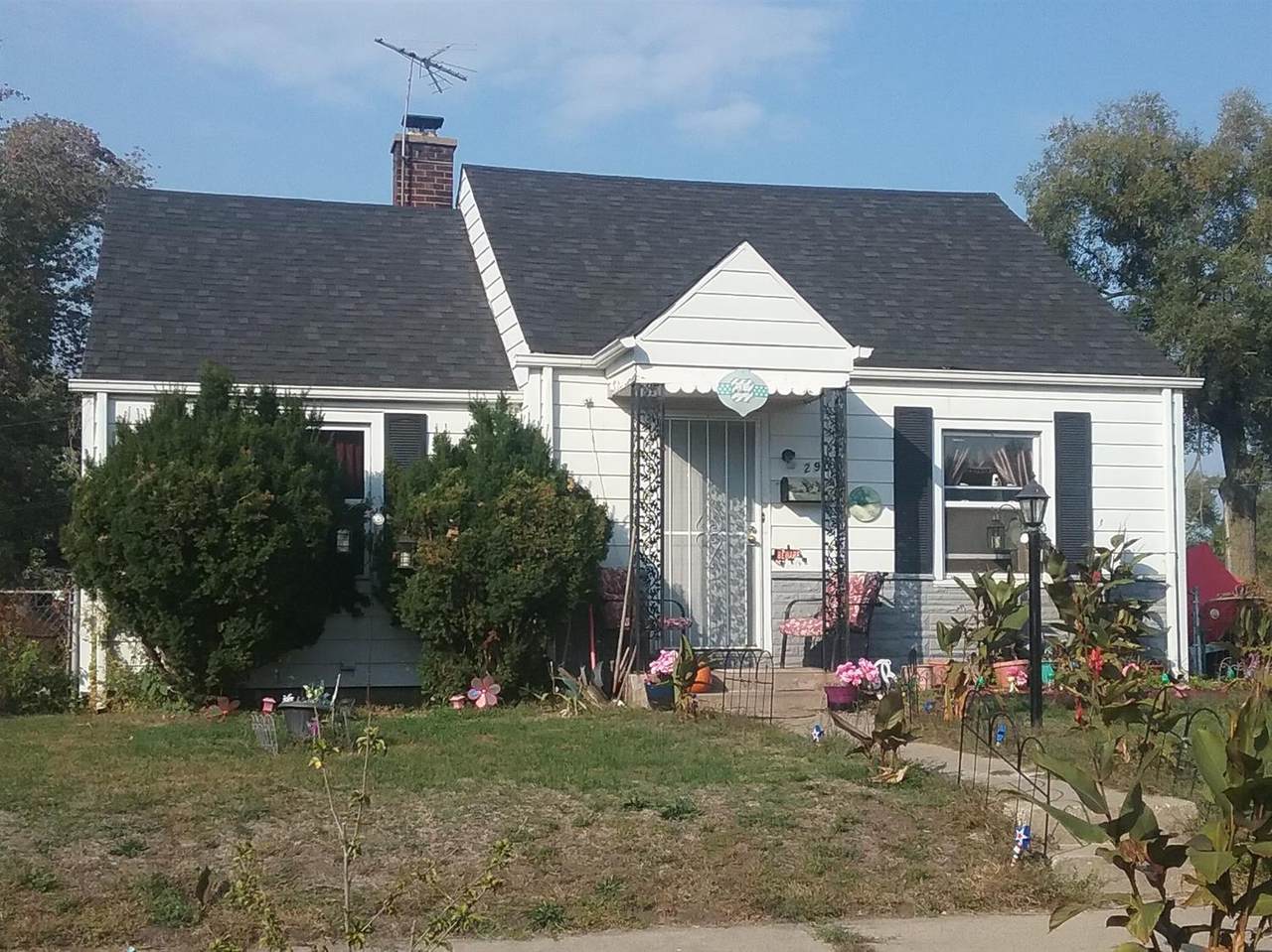 2908 18th Avenue - Photo 1