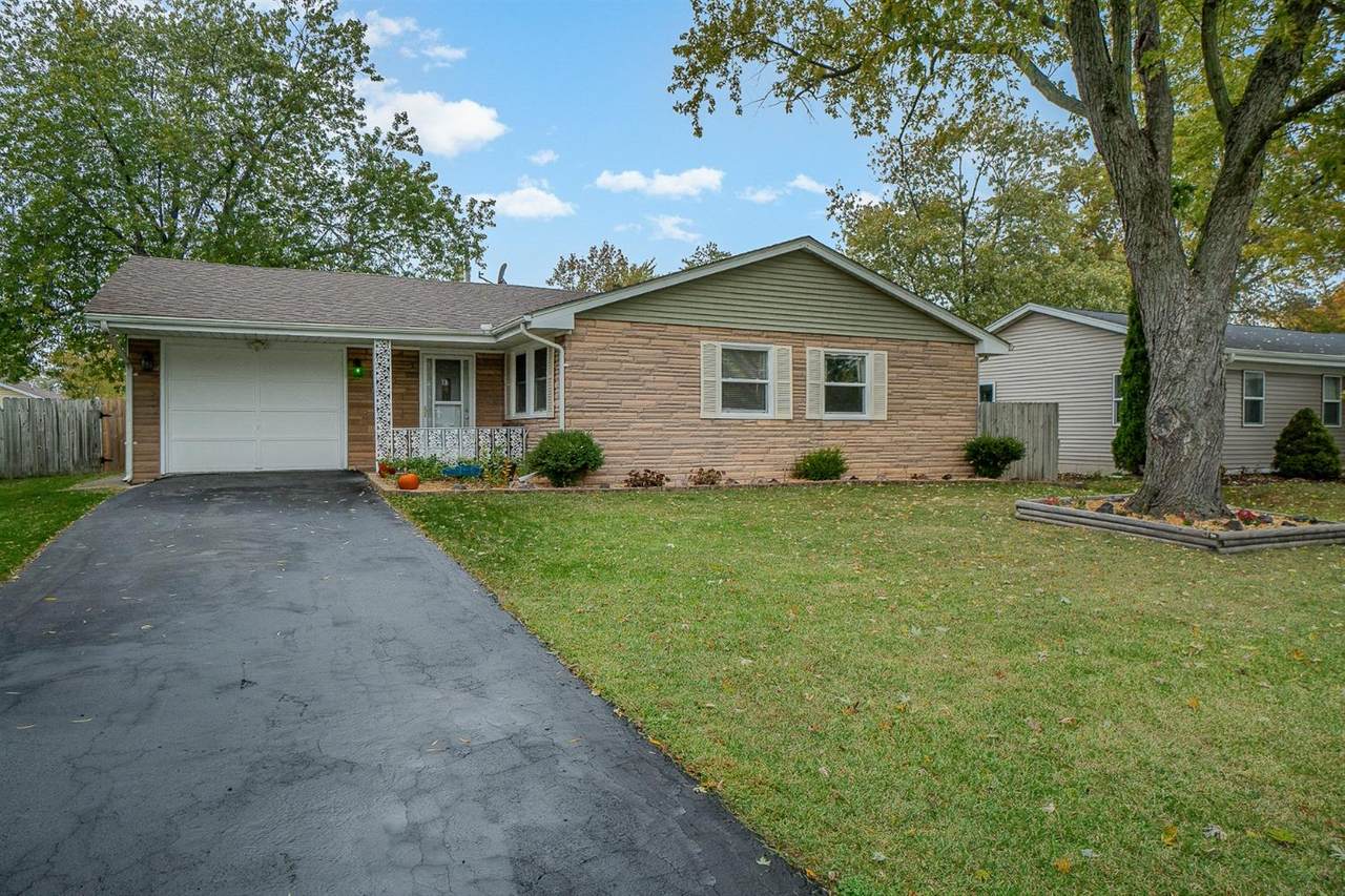 742 Imperial Road - Photo 1