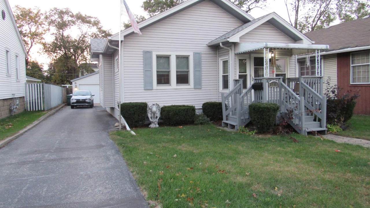 6854 California Avenue - Photo 1