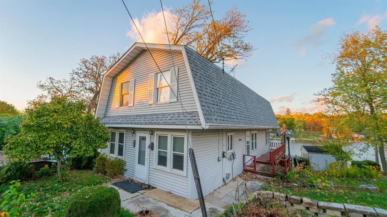 621 Lakeview Drive - Photo 1