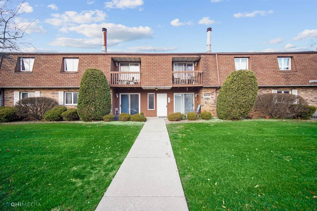 1444 Woodview Drive - Photo 1