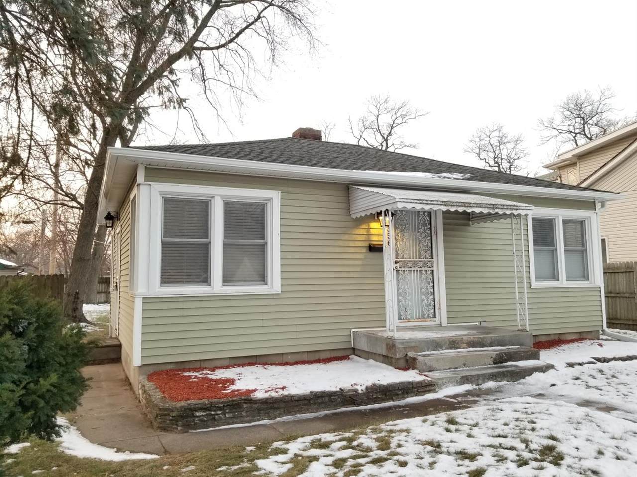 356 Howard Street - Photo 1