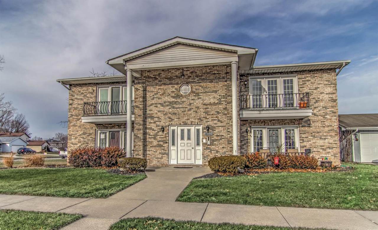 1046 Woodhollow Drive - Photo 1