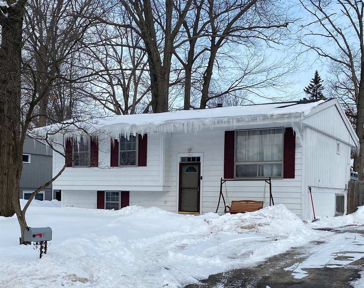 353 Hawthorne Drive - Photo 1