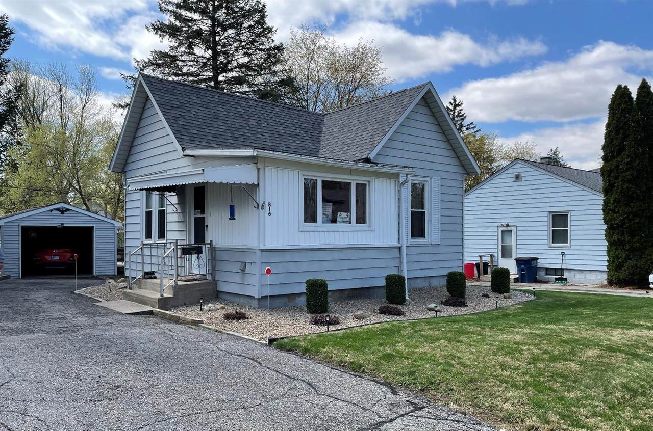 816 Division Street - Photo 1