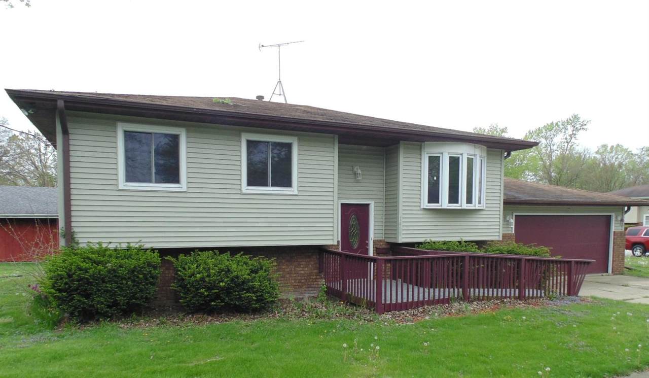 1401 2nd Street - Photo 1