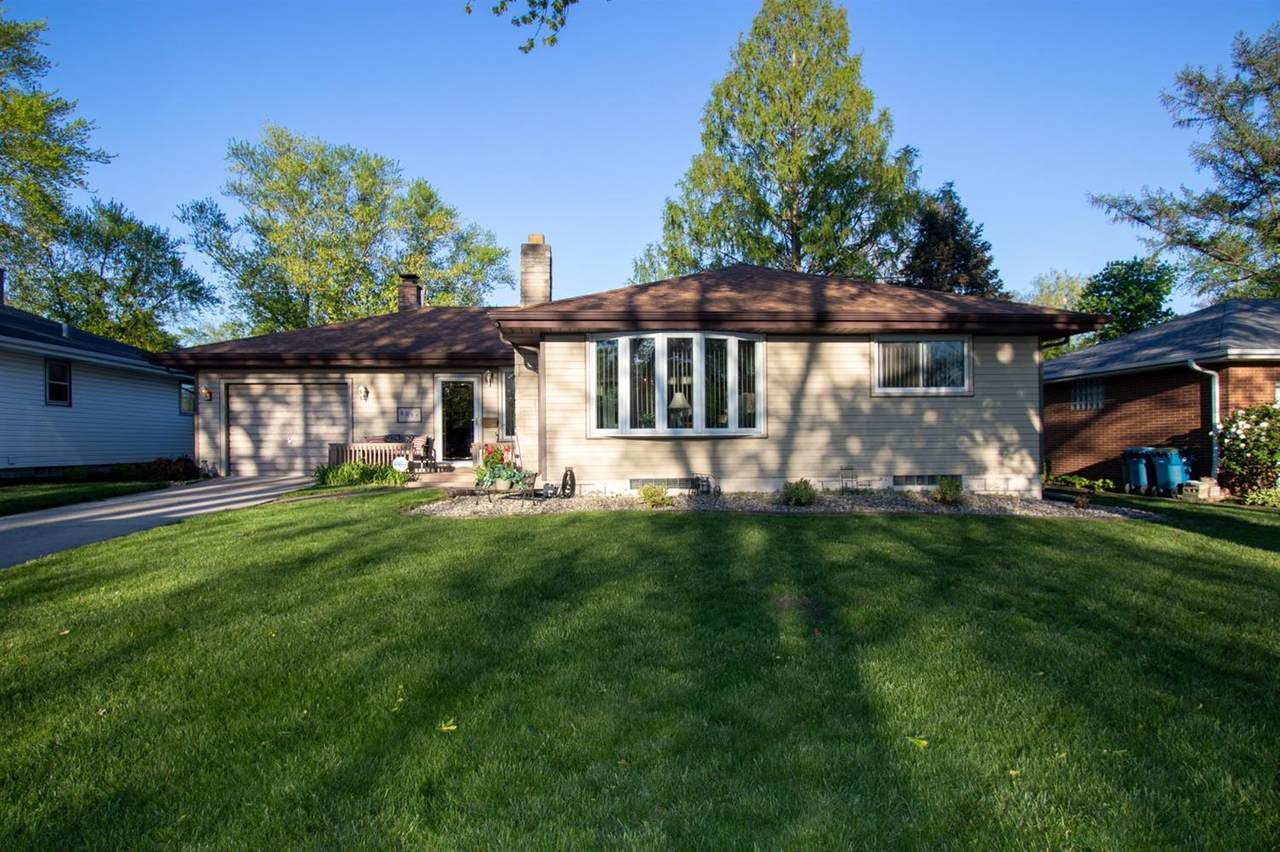 8957 Cottage Grove Avenue - Photo 1