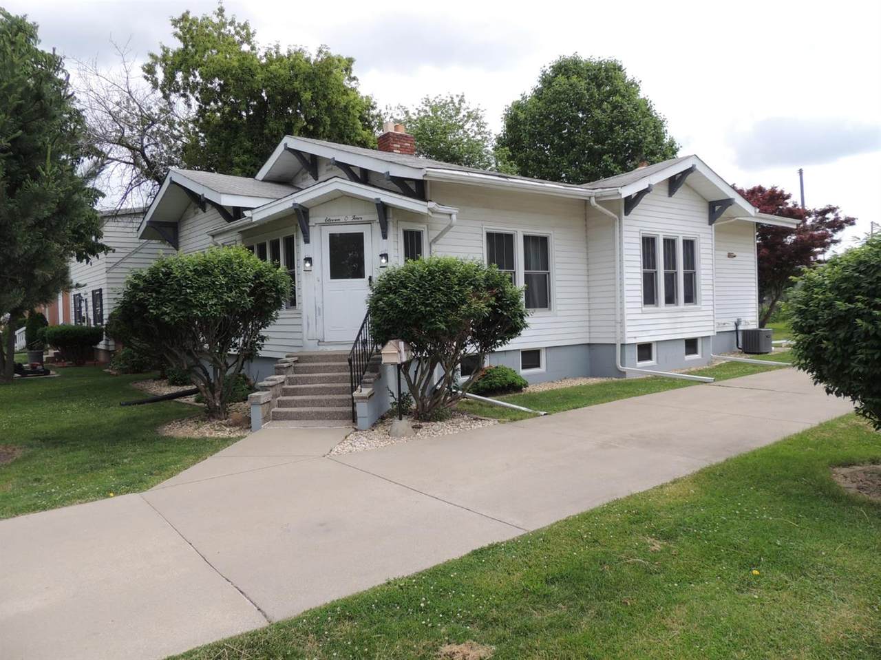 1104 Valparaiso Street - Photo 1